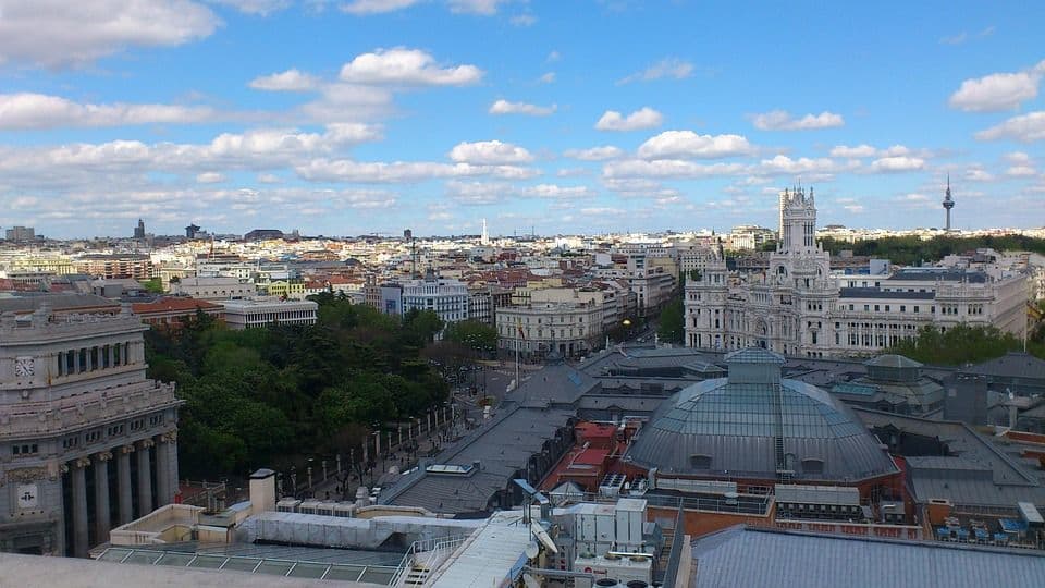 Ruta a pie 'Santander en Llamas': Reviviendo la Historia de una Ciudad Renacida