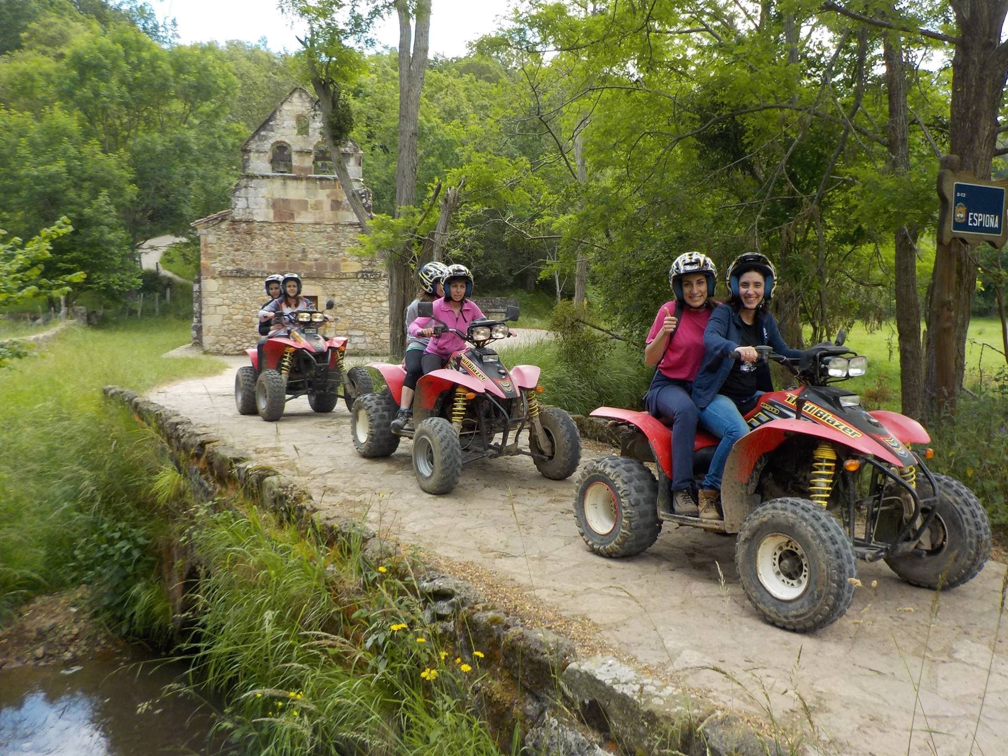 Ruta en quad por el Mirador del Águila: Aventura y Naturaleza en Picos de Europa