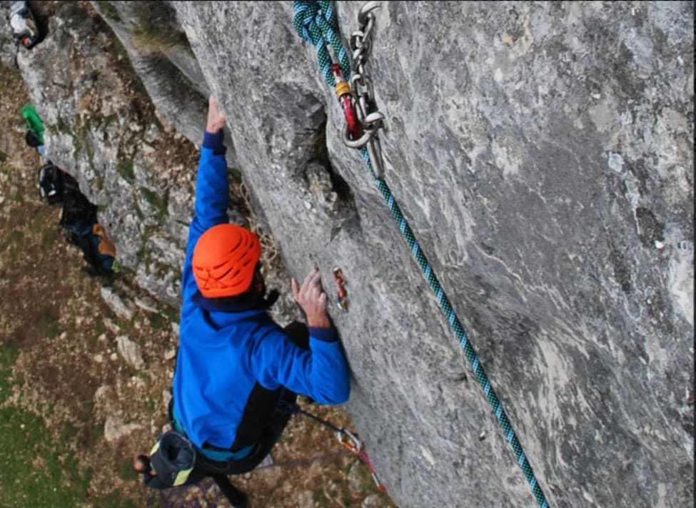 Escalada en España: Disfruta de Untzillaitz Sur en el País Vasco